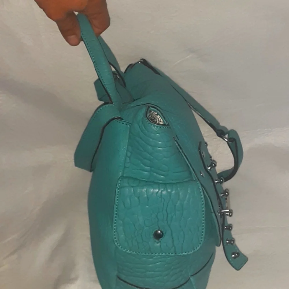 Rebecca Minkoff turquoise large pebbled leather crossbody bag. - Picture 3 of 12